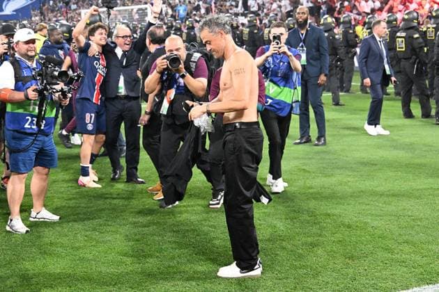31.05.2025, xsltx, Fussball UEFA Champions League Finale 2025, Paris St.Germain - Inter Mailand v.l. Jubel, Freude über den Gewinn der Champions League Trainer Coach Luis Enrique (Paris St. Germain) (DFL DFB REGULATIONS PROHIBIT ANY USE OF PHOTOGRAPHS as IMAGE SEQUENCES and or QUASI-VIDEO) Muenchen