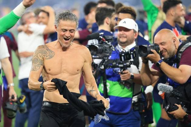 31st May 2025; Allianz Arena, Munich, Germany; Champions League Final Football, Paris Saint Germain versus Inter Milan; Spanish head coach for PSG Luis Enrique celebrates  ActionPlus12796891 PierrexTeyssot