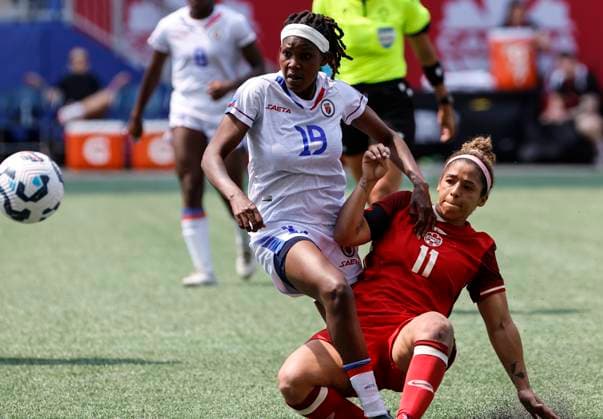 May 31, 2025, Winnipeg, Mb, CANADA: Canada s Desiree Scott (11) defends against Haiti s Dayana Pierre-Louis (19) during first half soccer action in Winnipeg, Saturday, May 31, 2025. Haiti Canada Womens Soccer  - ZUMAc35_ 20250531_zaf_c35_098 Copyright: xJohnxWoodsx