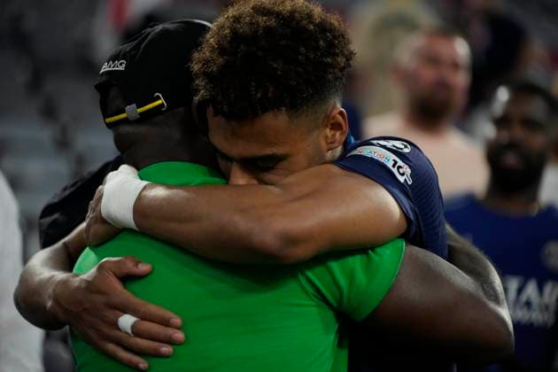 2025 UEFA Champions League Final: Paris Saint-Germain F.C. vs. FC Internazionale Milano Desire Doue of Paris Saint-Germain F.C. celebrates with his family after the 2025 UEFA Champions League Final: Paris Saint-Germain F.C. vs. FC Internazionale Milano on 31 May 2025, at Munich Football Arena, in Munich, Germany Munich Munich Football Arena Germany Copyright: xAlexandraxFechetex _ADR371201