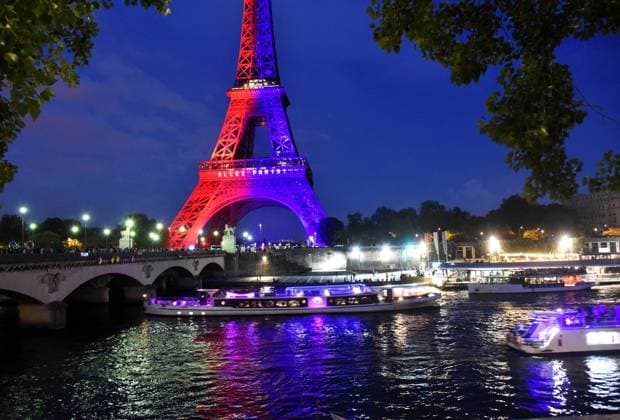 RECORD DATE NOT STATED Eiffel Tower in the colors of Paris Saint-Germain - Paris illumination of the Eiffel Tower in the colors of Paris Saint-Germain PSG winning of the UEFA Champions League final football match over Inter Milan in Munich, in Paris, France on May 31, 2025 Photo by Alain Apaydin ABACAPRESS.COM Paris France  Copyright: xApaydinxAlain ABACAx