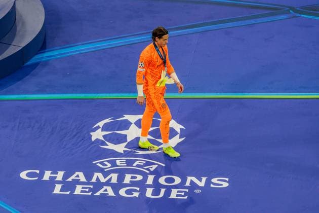 Enttaeuscht . . . Inter Mailands 01 Torwart Yann SOMMER nach Siegerehrung, Fussball, Paris - Inter Mailand 5:0. Fußball UEFA Championsleague, Paris Saint-Germain - FC Internazionale Milano, Finale, Saison 2024-2025, am 31.05.2025 in Muenchen, A L L I A N Z A R E N A, Deutschland. Quelle Copyright Credit : Oryk HAIST
