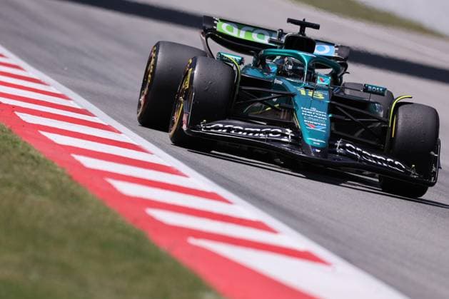 Lance Stroll of Canada and Aston Martin Aramco F1 Team , Qualifying, F1 Grand Prix of Spain, am 31. May 2025 in Barcelona, Spain. (Foto von Diogo Cardoso DeFodi Images) Lance Stroll of Canada and Aston Martin Aramco F1 Team , Qualifying, F1 Grand Prix of Spain, Circuit de Barcelona-Catalunya on May 31, 2025 in Barcelona, Spain. (Photo by Diogo Cardoso DeFodi Images)