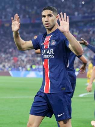Achraf Hakimi (Paris Saint-Germain) bejubelt seinen Treffer zum 1:0, UEFA Champions League Final 2025, Paris Saint-Germain and FC Internazionale Milano, Allianz Arena am 31. May 2025 in München, Deutschland. (Foto von Marco Steinbrenner DeFodi Images) Achraf Hakimi (Paris Saint-Germain) celebrates after scoring his teams first goal, UEFA Champions League Final 2025, Paris Saint-Germain and FC Internazionale Milano, Munich Football Arena, May 31, 2025 in Munich, Germany. (Photo by Marco Steinbrenner DeFodi Images)