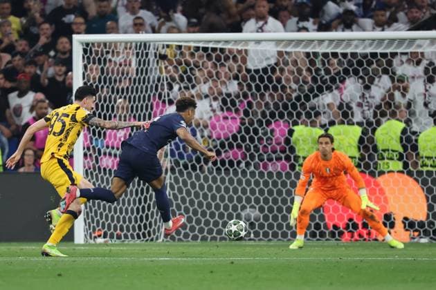DÃ sirÃ DouÃ of Paris Saint-Germain scores the 4-0 goal during the UEFA Champions League Final between Paris Saint-Germain and FC Internazionale Milano at the Munich Football Arena on May 31, 2025 in Munich, Germany. UEFA Champions League Final 2025 - Paris Saint-Germain v FC Internazionale Milano
