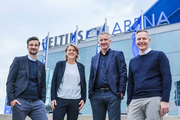 Vorstellung von Frank Baumann als Vorstand am 01.06.2025 in der VELTINS-Arena in Gelsenkirchen V.l.n.r.: Matthias Tillmann ( Vorstandsvorsitzender Schalke ), Christina Rühl-Hamers ( Mitglied des Vorstands ), Frank Baumann ( Vorstand Sport Schalke ), Axel Hefer ( Aufsichtsratsvorsitzender )