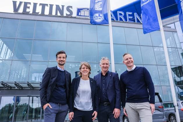 Vorstellung von Frank Baumann als Vorstand am 01.06.2025 in der VELTINS-Arena in Gelsenkirchen V.l.n.r.: Matthias Tillmann ( Vorstandsvorsitzender Schalke ), Christina Rühl-Hamers ( Mitglied des Vorstands ), Frank Baumann ( Vorstand Sport Schalke ), Axel Hefer ( Aufsichtsratsvorsitzender )