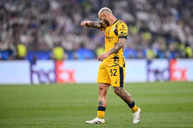 Federico Dimarco (FC Internazionale Milano) looks dejected during the UEFA Champions League Final 2025 between Paris Saint-Germain and FC Internazionale Milano at Munich Football Arena on May 31, 2025 in Munich, Germany. (Photo by Harry Langer DeFodi Images)