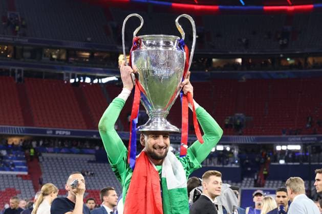 Deutschland, Muenchen 31.05.2025 xJFx Uefa Champions League Finale 2025 Paris Saint Germain - FC Internazionale Milano v.l., Torwart Gianluigi Donnarumma (Paris Saint-Germain) mit Pokal Copyright: JoaquimxFerreira
