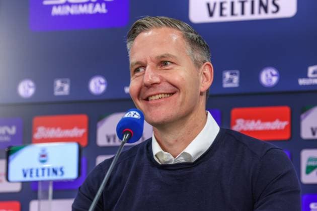 01.06.2025, Fussball, Saison 2024 2025, 2. Bundesliga, Vorstellung von Frank Baumann, Axel Hefer (FC Schalke 04) Gelsenkirchen Veltins Arena NRW Deutschland xRHR-FOTOx