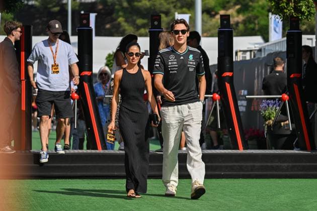 Formel 1 GP Barcelona Sonntag, 01.06.2025 George Russell 63, Mercedes-AMG Petronas F1 Team und Partnerin Carmen Montero Mundt; Formel 1 GP Barcelona Sonntag, 01.06.2025 Copyright: xBEAUTIFULxSPORTS Erlhofx