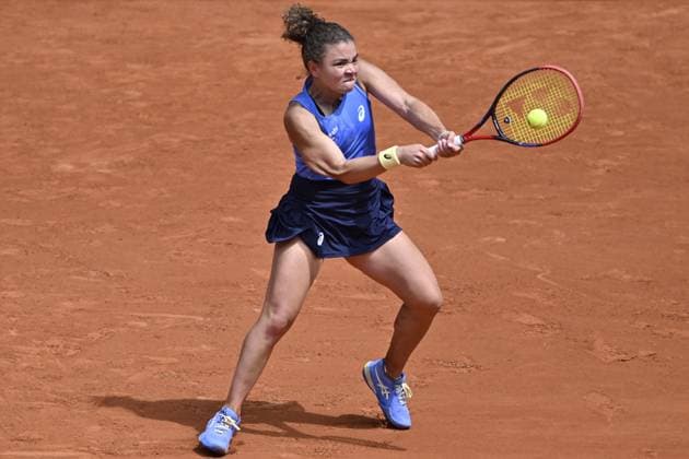 2025 Roland-Garros - Day 8 PARIS, FRANCE - JUNE 01: Jasmine Paolini of Italy plays against Elina Svitolina of Ukraine (not seen) during the Women s Singles fourth Round match on Day Eight of the 2025 French Open at Roland Garros on June 01, 2025 in Paris, France. Burak Akbulut Anadolu Paris France. Editorial use only. Please get in touch for any other usage.  Copyright: x2025xAnadoluxBurakxAkbulutx