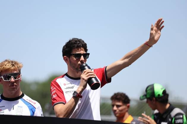 Esteban Ocon of France and Haas F1 Team , Race, F1 Grand Prix of Spain, am 01. June 2025 in Barcelona, Spain. (Foto von Diogo Cardoso DeFodi Images) Esteban Ocon of France and Haas F1 Team , Race, F1 Grand Prix of Spain, Circuit de Barcelona-Catalunya on June 1, 2025 in Barcelona, Spain. (Photo by Diogo Cardoso DeFodi Images)