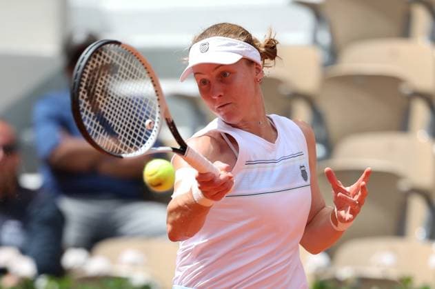 ROLAND GARROS 2025 Thierry Larret MAXPPP - PARIS (75) 01 06 2025 Thierry Larret Maxppp. Tennis. Roland Garros 2025. Internationaux de France de tennis. Stade Roland Garros, Paris (75). Le 1er juin 2025. Court Suzanne Lenglen : Ludmila SAMSONOVA (RUS) vs Quiwen ZHENG (CHN) PARIS (75) PARIS ILE DE FRANCE FRANCE  Copyright: xMAXPPPxThierryxLarretx TLR202506019595 TLR202506019595