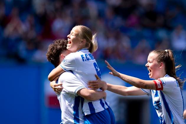 Regionalliga-Nordost Frauen: F.C. Hansa Rostock vs. 1. FFV Erfurt; Rostock; 01.06.2025 Jubel, 1:0 durch Laurentia Köhler ( 6; F.C. Hansa Rostock) (Bildmitte), Elly Böttcher ( 9; F.C. Hansa Rostock) (links) und Lara Montzki ( 15; F.C. Hansa Rostock) (rechts) Regionalliga-Nordost Frauen: F.C. Hansa Rostock vs. 1. FFV Erfurt; Ostseestadion Rostock; 01.06.2025 Copyright: xBEAUTIFULxSPORTS Duehringx