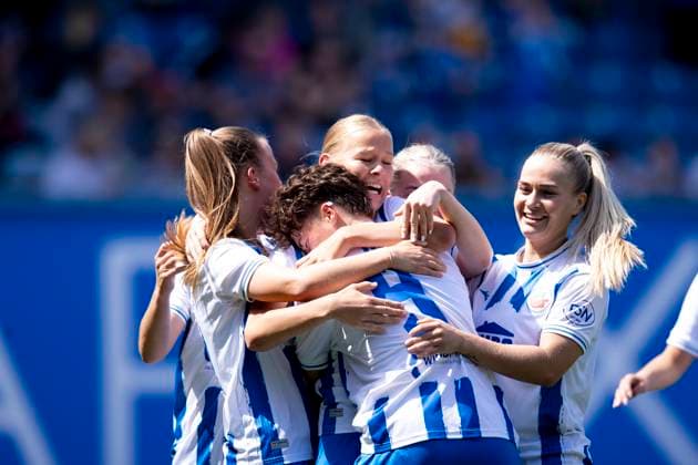 Regionalliga-Nordost Frauen: F.C. Hansa Rostock vs. 1. FFV Erfurt; Rostock; 01.06.2025 Jubel, F.C. Hansa Rostock Regionalliga-Nordost Frauen: F.C. Hansa Rostock vs. 1. FFV Erfurt; Ostseestadion Rostock; 01.06.2025 Copyright: xBEAUTIFULxSPORTS Duehringx