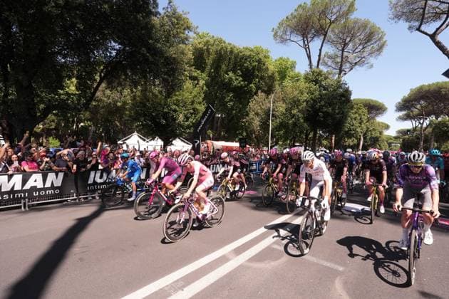 Start of the race during the stage 21 of the Giro d™Italia from Roma to Roma, Italy - Sunday, June 01, 2025. - cycling.  Copyright: xMassimoxPaolone LaPressex