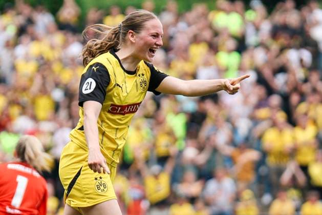 Verbandspokal Finale: BVB - FC Schalke 04; am 01.06.2025 Annika Enderle (Borussia Dortmund, 19)zum 2:0 Verbandspokal Finale: BVB - FC Schalke 04; Dortmund, Stadion Rote Erde am 01.06.2025 Copyright: xBEAUTIFULxSPORTS Freisenx