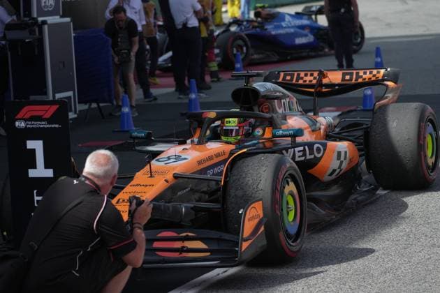01.06.2025, Circuit de Catalunya, Barcelona, Formel 1 Aramco Grand Prix von Spanien 2025 , im Bild Sieger Oscar Piastri (AUS), McLaren F1 Team (Photo by Hasan Bratic DeFodi Images)