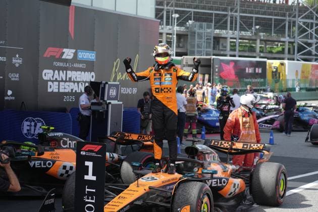 01.06.2025, Circuit de Catalunya, Barcelona, Formel 1 Aramco Grand Prix von Spanien 2025 , im Bild Sieger Oscar Piastri (AUS), McLaren F1 Team (Photo by Hasan Bratic DeFodi Images)