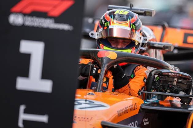 Oscar Piastri of Australia and McLaren , Race, F1 Grand Prix of Spain, am 01. June 2025 in Barcelona, Spain. (Foto von Diogo Cardoso DeFodi Images) Oscar Piastri of Australia and McLaren , Race, F1 Grand Prix of Spain, Circuit de Barcelona-Catalunya on June 1, 2025 in Barcelona, Spain. (Photo by Diogo Cardoso DeFodi Images)