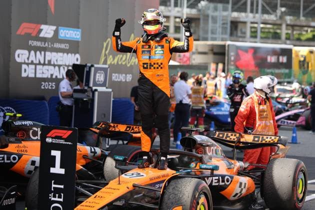 Oscar Piastri (McLaren Formula 1 Team, 81), Parc Ferme, Race day, ESP, Formel 1 Weltmeisterschaft, Aramco Grand Prix von Spanien, Circuit de Barcelona Catalunya, Saison 2025, 01.06.2025 ITA, Formel 1 Weltmeisterschaft, Spanish Grand Prix, 01.06.2024 Barcelona Copyright: xEibner-Pressefoto AnnikaxGrafx EP_AGF