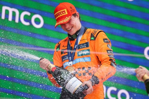Oscar Piastri of Australia and McLaren , Race, F1 Grand Prix of Spain, am 01. June 2025 in Barcelona, Spain. (Foto von Diogo Cardoso DeFodi Images) Oscar Piastri of Australia and McLaren , Race, F1 Grand Prix of Spain, Circuit de Barcelona-Catalunya on June 1, 2025 in Barcelona, Spain. (Photo by Diogo Cardoso DeFodi Images)