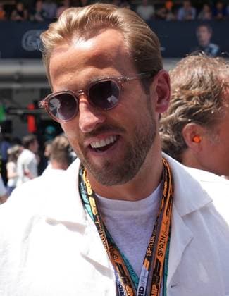 01.06.2025, Circuit de Catalunya, Barcelona, Formel 1 Aramco Grand Prix von Spanien 2025 , im Bild Die englische Nationalmannschaft zu Gast bei der Formel 1 in Barcelona. Harry Kane (Photo by Hasan Bratic DeFodi Images)