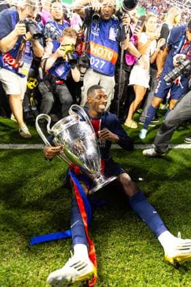 Paris Saint-Germain v FC Internazionale Milano - UEFA Champions League Final 2025 Ousmane Dembele of Paris Saint-Germain celebrates with the trophy after the UEFA Champions League final football match between Inter Milan and Paris Saint-Germain at Allianz Arena Stadium. Munich Germany  Copyright: xIbrahimxEzzatx originalFilename:ezzat-notitle250531_npX8i.jpg
