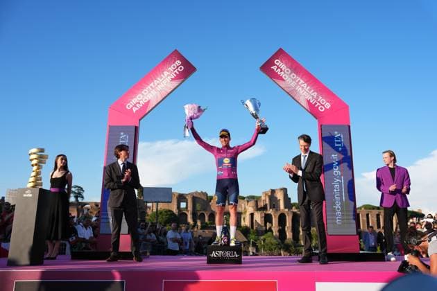 Mads Pedersen of Lidl-Trek cyclamen jersey on the podium during the stage 21 of the Giro d™Italia from Roma to Roma, Italy - Sunday, June 01, 2025. - cycling.  Copyright: xFabioxFerrari LaPressex