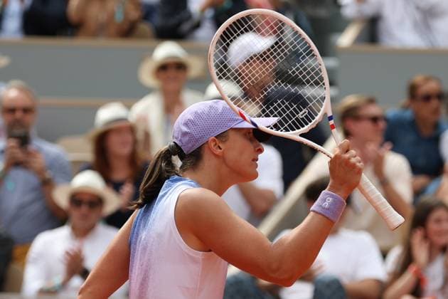 Roland Garros 2025 01.06.2025, Paryz, tenis, Roland Garros, N z Iga Swiatek, fot. Marcin Cholewinski Foto Olimpik ?? 01.06.2025, Paris, tennis, Roland Garros, In the picture: Iga Swiatek, fot. Marcin Cholewinski Foto Olimpik Paryz Francja Copyright: xFotoxOlimpikx originalFilename:jastrzebowski-rolandga250601_npKUp.jpg