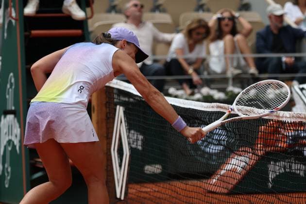 Roland Garros 2025 01.06.2025, Paryz, tenis, Roland Garros, N z Iga Swiatek, fot. Marcin Cholewinski Foto Olimpik ?? 01.06.2025, Paris, tennis, Roland Garros, In the picture: Iga Swiatek, fot. Marcin Cholewinski Foto Olimpik Paryz Francja Copyright: xFotoxOlimpikx originalFilename:jastrzebowski-rolandga250601_npmh6.jpg