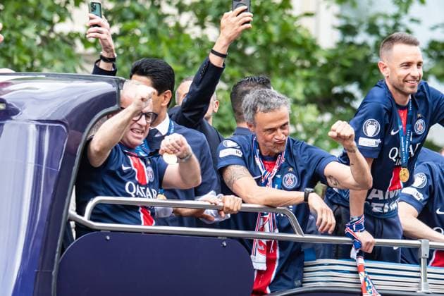 FOOTBALL : Parade des joueurs du PSG sur les Champs ElysÃ e - 01 06 2025 Luis Enrique Luis Campos ParisFrance  Copyright: xBaptistexAutissierx