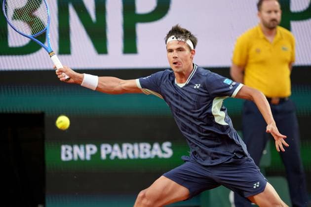 TENNIS - French Open 2025 PARIS,FRANCE,01.JUN.25 - TENNIS - ATP, Tennis Herren World Tour, French Open, Roland Garros, Grand Slam. Image shows Daniel Altmaier (GER).  GEPAxpictures xMichaelxRiedler