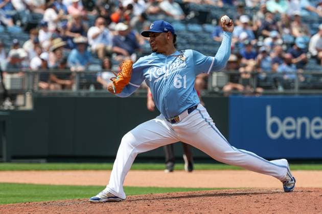 MLB, Baseball Herren, USA 2025: Tigers Vs Royals JUN 01 June 01, 2025: Kansas City Royals relief pitcher Angel Zerpa (61) pitches against the Detroit Tigers during the eighth inning at Kauffman Stadium in Kansas City, MO. David Smith CSM (Credit Image: Â David Smith Cal Media) Kansas City Mo United States of America EDITORIAL USE ONLY Copyright: xx ZUMA-20250601_zma_c04_146.jpg DavidxSmithx csmphotothree389157