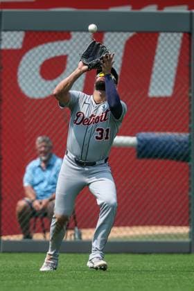 MLB, Baseball Herren, USA 2025: Tigers Vs Royals JUN 01 June 01, 2025: Detroit Tigers left fielder Riley Greene (31) catches a fly ball for an out on Kansas City Royals first baseman Vinnie Pasquantino (9) during the eighth inning at Kauffman Stadium in Kansas City, MO. David Smith CSM (Credit Image: Â David Smith Cal Media) Kansas City Mo United States of America EDITORIAL USE ONLY Copyright: xx ZUMA-20250601_zma_c04_142.jpg DavidxSmithx csmphotothree389161