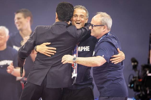 June 1, 2025, Paris, France, France: Luis ENRIQUE of PSG celebrate with Nasser AL-KHELAIFI of PSG and Luis CAMPOS during a ceremony to present the trophy a day after Paris Saint-Germain (PSG) football club won the UEFA Champions League at Parc des Princes Stadium on June 01, 2025 in Paris, France. Paris France - ZUMAm308 20250601_zsp_m308_057 Copyright: xMatthieuxMirvillex