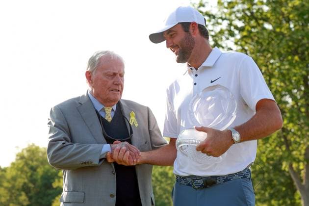 Memorial Tournament presented by Workday Scottie Scheffler of Dallas, Texas is presented with the trophy after his back-to-back win by retired golf professional Jack Nicklaus during the final round of the Memorial Tournament presented by Workday at Muirfield Village Golf Club on Sunday, June 1, 2025 in Dublin, Ohio. Dublin Ohio United States  Copyright: xAmyxLemusx originalFilename:lemus-memorial250601_nptx2.jpg