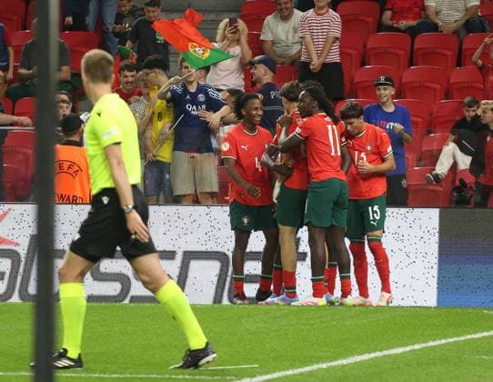 Portugal vs France during the UEFA European Under-17 Championship 2024 25 Final, in Tirane, Albania on June 1, 2025. Portugal players celebrate scoring during the UEFA European Under-17 Championship 2024 25 final football match Portugal vs France at the Arena Kombetare stadium in Tirana, Albania, on May 26, 2025. TIRANE ALBANIA Copyright: xMALTONxDIBRAx