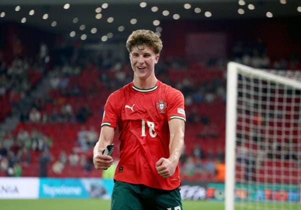 Portugal vs France during the UEFA European Under-17 Championship 2024 25 Final, in Tirane, Albania on June 1, 2025. Bernardo Lima of Portugal celebrate scoring during the UEFA European Under-17 Championship 2024 25 final football match Portugal vs France at the Arena Kombetare stadium in Tirana, Albania, on May 26, 2025. TIRANE ALBANIA Copyright: xMALTONxDIBRAx