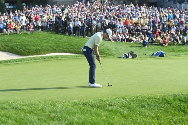 PGA, Golf Herren 2025: The Memorial Tournament June 1 June 1, 2025: Ben Griffin (USA) putts on the 18th hole at the Memorial Tournament victory ceremony in Dublin, Ohio. Brent Clark Cal Media (Credit Image: Â Brent Clark Cal Sport Media) Dublin Oh USA EDITORIAL USE ONLY Copyright: xx ZUMA-20250602_zma_c04_016.jpg BrentxClarkx csmphotothree389276