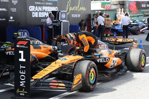 81 Oscar Piastri (AUS) McLaren F1 Team (GBR) MCL39 Mercedes during the 2025 Formula One Spain Grand Prix, 9th round of the 2025 Formula 1 World Championship, WM, Weltmeisterschaft at Circuit de Barcelona-Catalunya on 1st June, 2025 in Barcelona, Spain. (Photo by Philippe Nanchino Eurasia Images) Barcelona Circuit De Barcelona-Catalunya Spain