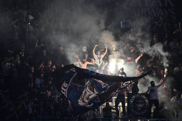 PSG celebrates Champions League trophy at Parc des Princes - FA Paris Saint-Germain’s supporters cheer as they celebrate the UEFA Champions League trophy at the Parc des Princes Stadium in Paris on June 1, 2025, the day after PSG won the UEFA Champions League final football match over Inter Milan in Munich, on May 31, 2025. Photo by Firas Abdullah ABACAPRESS.COM Paris Ile-de-France France  Copyright: xAbdullahxFiras ABACAx