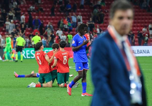 June 1, 2025, Tirana, Tirana, Albania: Players of Portugal celebrate after winning the UEFA European Under-17 Championship final match between France and Portugal, in Tirana, Albania on 1 June, 2025 Tirana Albania - ZUMAb266 20250601_zip_b266_011 Copyright: xArmandoxBabanix