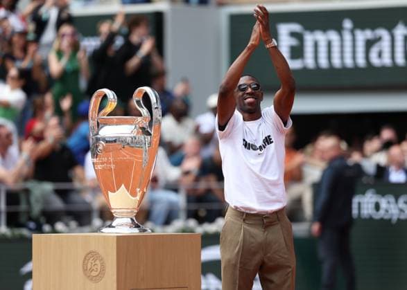 ROLAND GARROS 2025 Thierry Larret MAXPPP - PARIS (75) 02 06 2025 Thierry Larret Maxppp. Tennis. Roland Garros 2025. Internationaux de France de tennis. Stade Roland Garros, Paris (75). Le 2 juin 2025. Court Philippe Chatrier : Presentation de la coupe d Europe par Ousman DEMBELE, joueur du PSG. - Tennis. Roland Garros 2025. French Open tennis tournament. Roland Garros Stadium, Paris (75) PARIS (75) STADE ROLAND GARROS PARIS ILE DE FRANCE FRANCE  Copyright: xMAXPPPxThierryxLarretx TLR202506022255 TLR202506022255