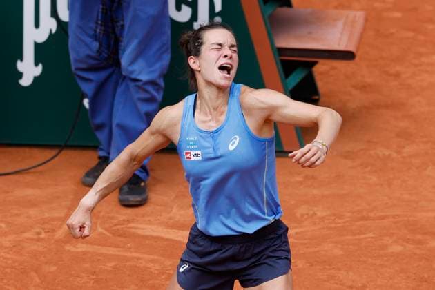June 2, 2025, Paris, Paris, France: Lois Boisson (FRA) celebrates her victory during the tennis Grand Slam of Roland Garros 2025, match between Lois Boisson (FRA) and Jessica Pegula (USA) at Roland Garros Stadium - on June 02 2025.Paris - France Paris France - ZUMAb253 20250602_zsp_b253_110 Copyright: xLoicxBaratouxx