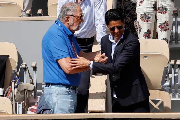Sport Bilder des Tages June 2, 2025, Paris, Paris, France: Ion ÃˆÅ¡iriac (former professional tennis player) and Nasser al-KhelaoÂ¯fi (pro sident of PSG) during the presentation of the champion4s league trophy during the tennis Grand Slam of Roland Garros 2025, after the match between Lois Boisson (FRA) and Jessica Pegula (USA) at Roland Garros Stadium - on June 02 2025.Paris - France Paris France - ZUMAb253 20250602_zsp_b253_154 Copyright: xLoicxBaratouxx
