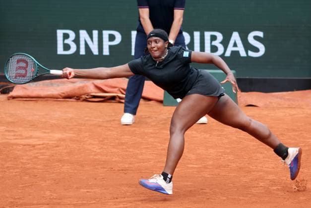 US Hailey Baptiste plays against compatriot Madison Keys during their fourth-round match of the French Tennis Open in Roland Garros in Paris, France, on Monday, June 1st, 2025. Keys won 6-3, 7-5.  PAR20250602113 MAYAxVIDON-WHITE