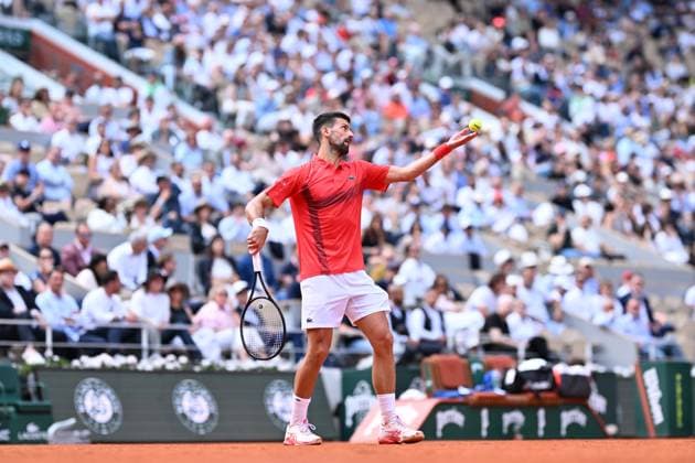 2025 Roland-Garros - Day 9 PARIS, FRANCE - JUNE 02: Novak Djokovic of Serbia competes with Cameron Norrie (not seen) of United Kingdom during the Men s Singles Fourth Round match on Day Nine of the 2025 French Open at Roland Garros on June 02, 2025 in Paris, France. Mustafa Yalcin Anadolu Paris France. Editorial use only. Please get in touch for any other usage.  Copyright: x2025xAnadoluxMustafaxYalcinx