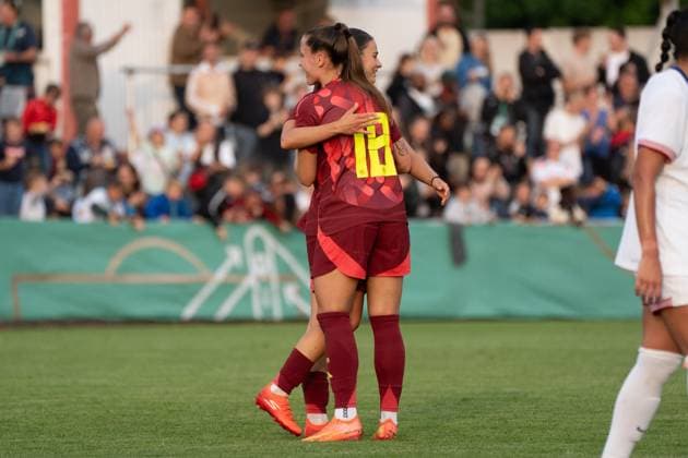 02.06.2025, xhfmx, Fussball U 23-Frauen-Länderspiel, Deutschland - USA v.l. Tuana Mahmoud (Deutschland U23) und Selina Vobian (Deutschland U23) bejubeln das 2:1 durch Tuana Mahmoud (Deutschland U23) (DFL DFB REGULATIONS PROHIBIT ANY USE OF PHOTOGRAPHS as IMAGE SEQUENCES and or QUASI-VIDEO) Pforzheim